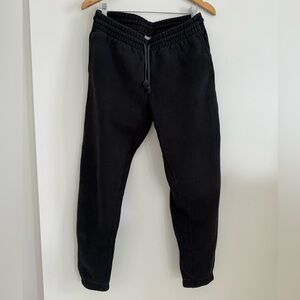 Aritzia TNA Cozy Fleece Boyfriend Sweatpant M